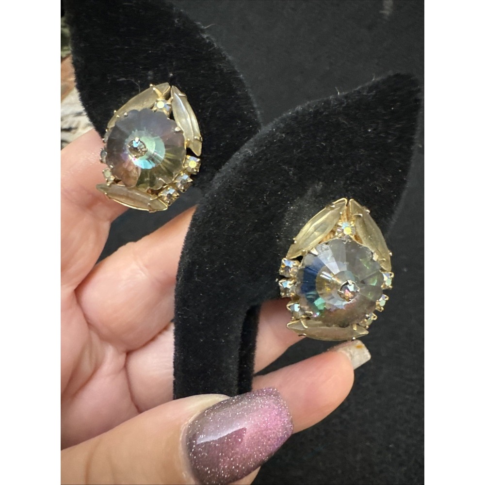 Vtg Juliana Rhinstone Earrings, Aurora Borealis Margarita Rivoli Heliotrope